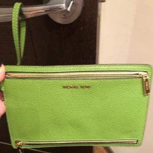 NEW Michael Kors Wristlet / Travel Pouch
